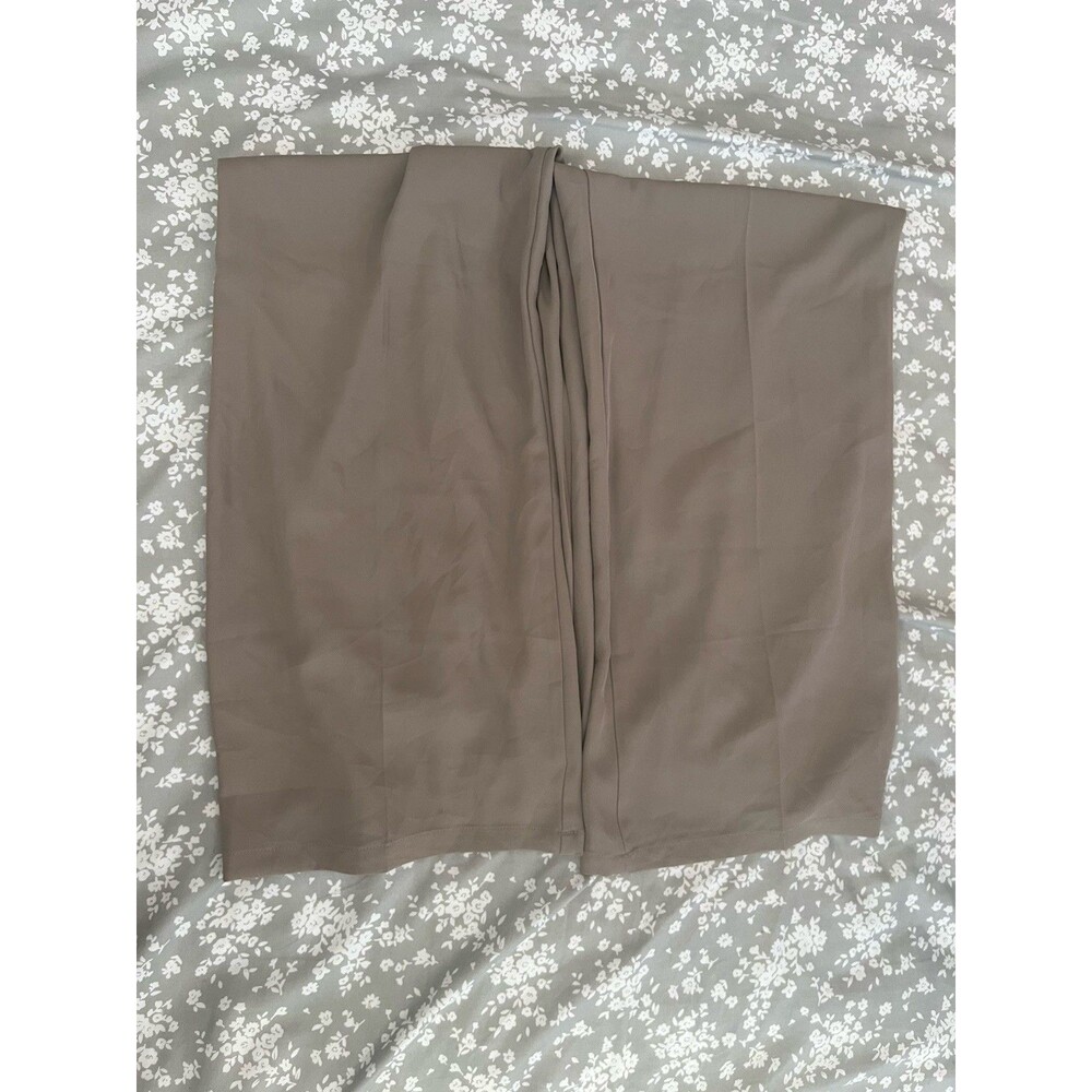 Sassy Zoe Women’s Beige Pleated Straight Leg Stretch Twill Dress Pants Size 8/10 - Picture 2 of 3